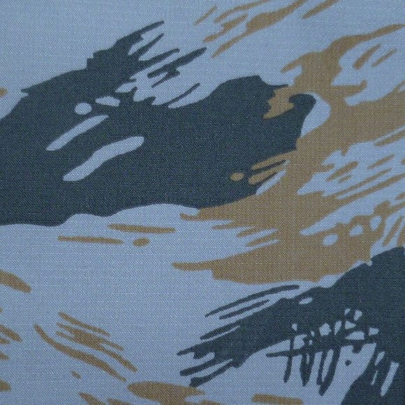 Levi's Men's Belted Camouflage Snap Cargo Shorts - Picture 5 of 5